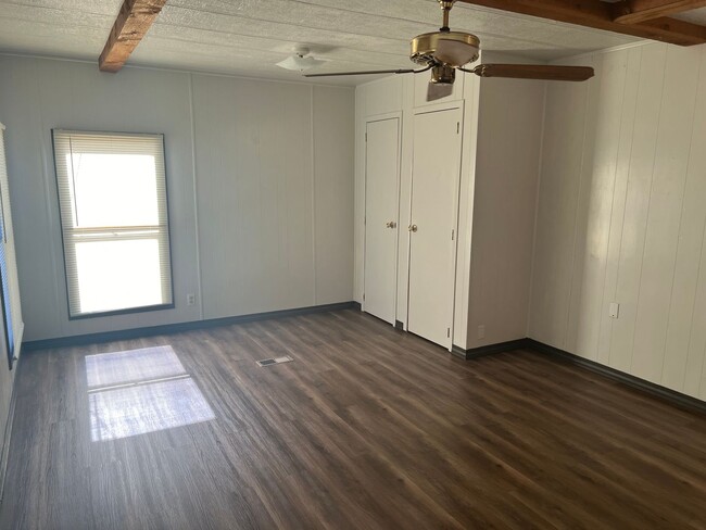 Building Photo - 2 Bedroom 2 Bath Home!