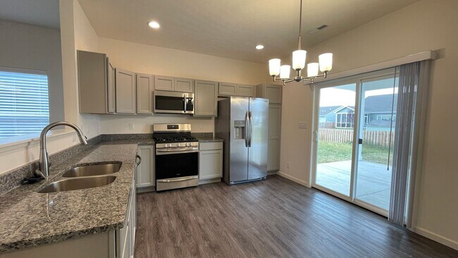 Foto del edificio - West Lafayette...3 Bedroom 2 Bath