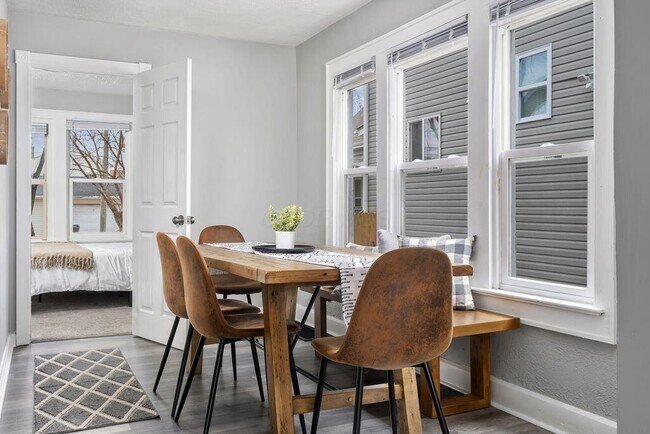 Foto del edificio - 975 Heyl Ave