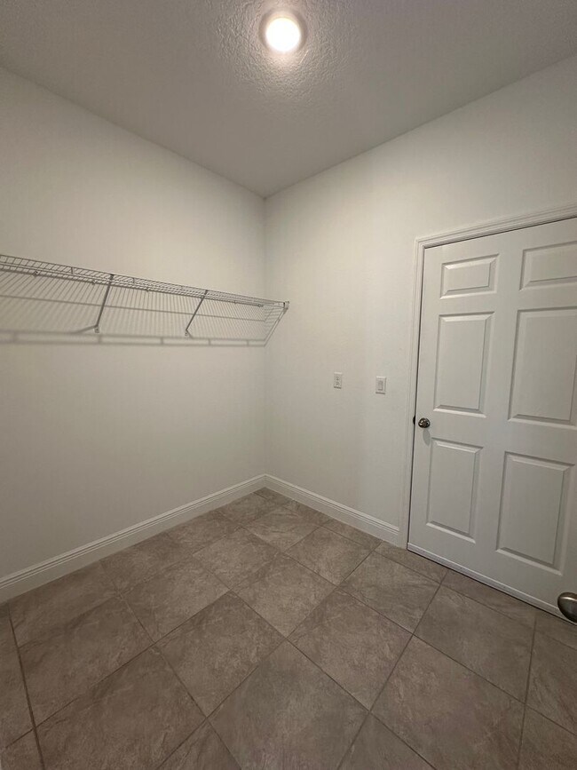 Foto del edificio - Marion Oaks 4 Bedrooms 2 Baths