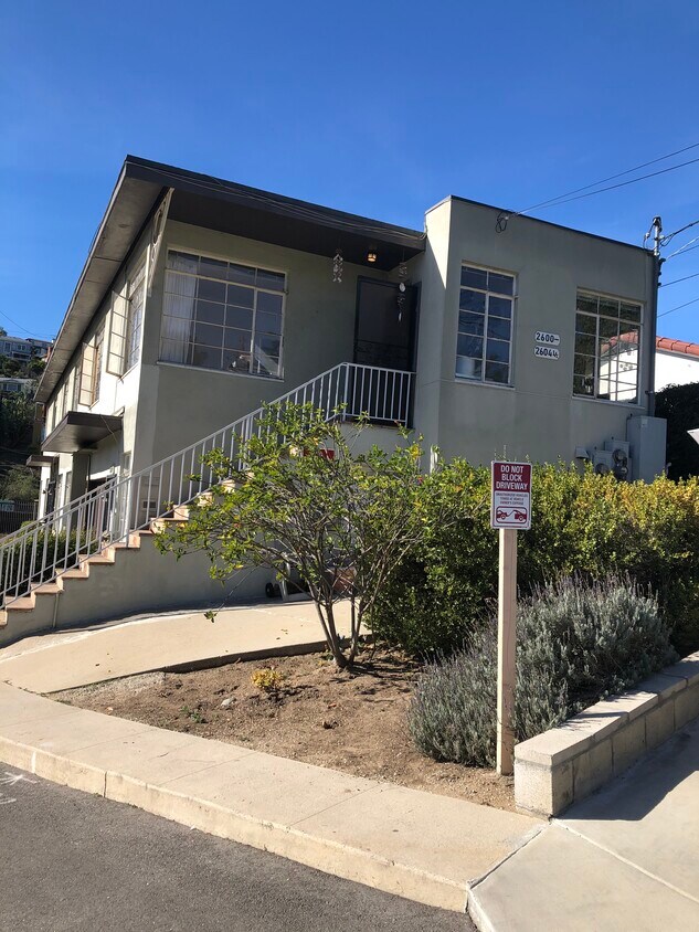 Building Photo - 2600 Locksley Pl