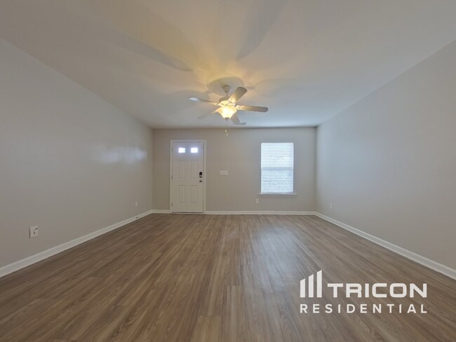 Foto del edificio - 585 Scarlet Sage Ln