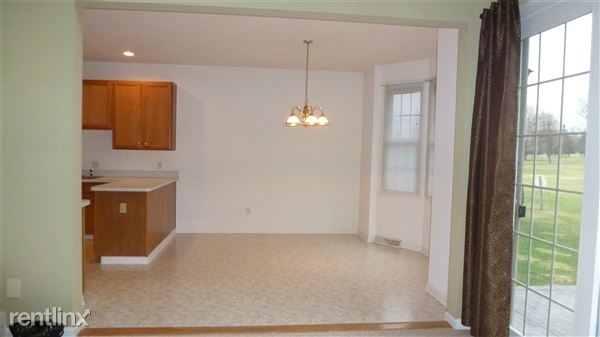 Building Photo - 14 Sawgrass Ct