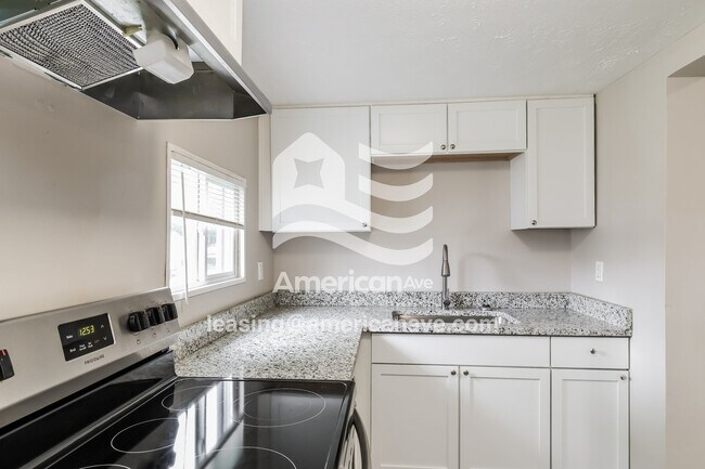 Foto del edificio - 806 Crawford St