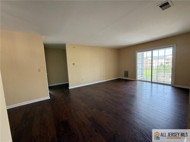 Foto del edificio - 1338 Fernwood Ct