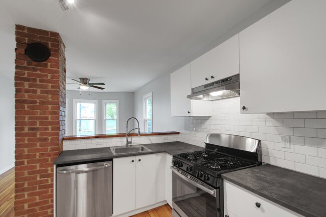 Kitchen w/ Original Exposed Brick Chimney - 30 Cooper St