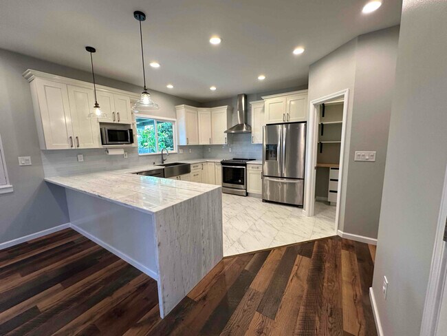 Building Photo - 44 Kaliko Dr