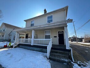 Building Photo - 581 E Starr Ave