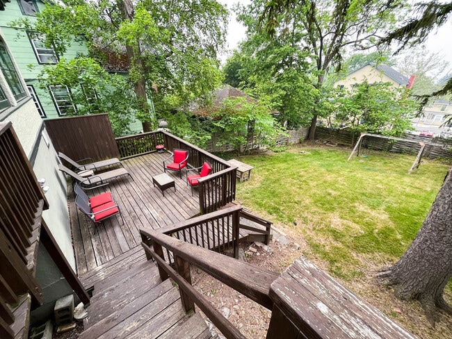 Foto del edificio - 110 Linden Ave