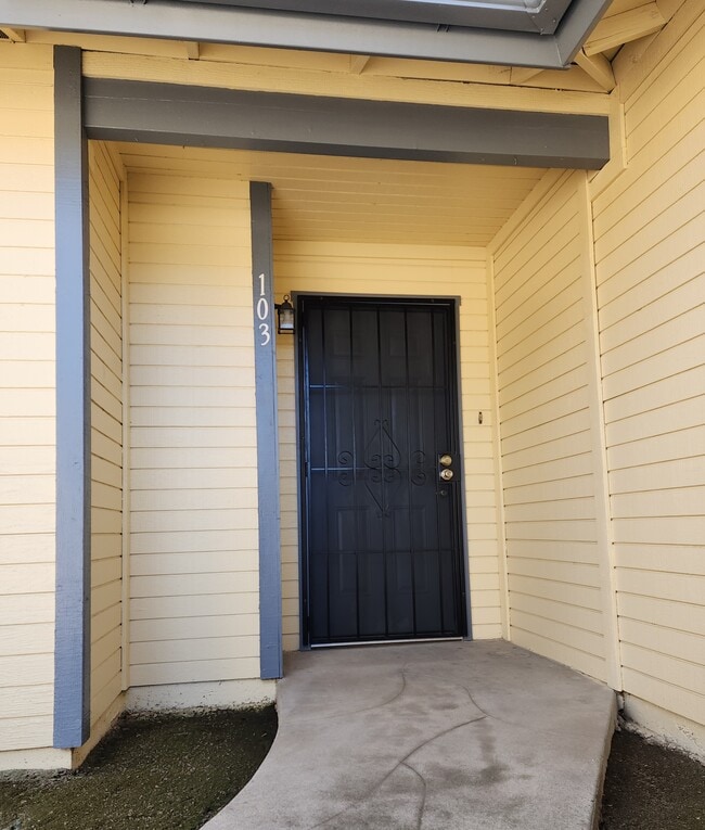 Front Entrance - 4617 N Charles Ave