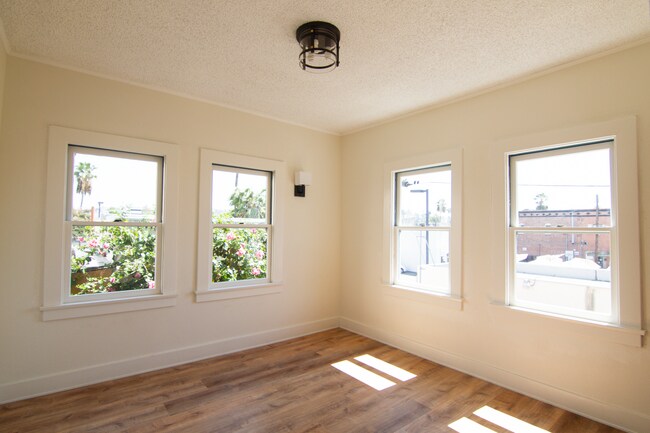Bedroom - 108 W Acacia Ave