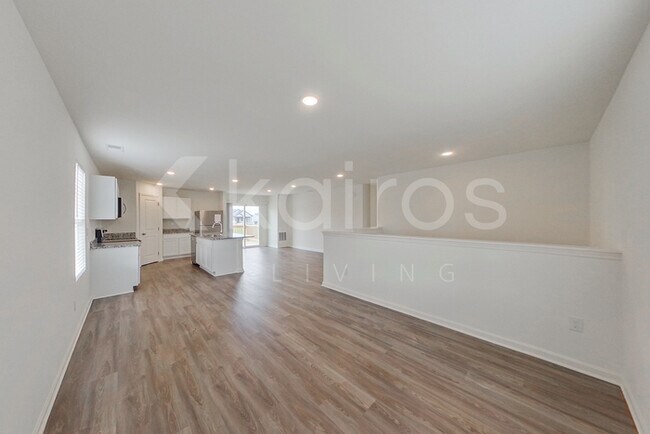Building Photo - 285 Gaston Cir
