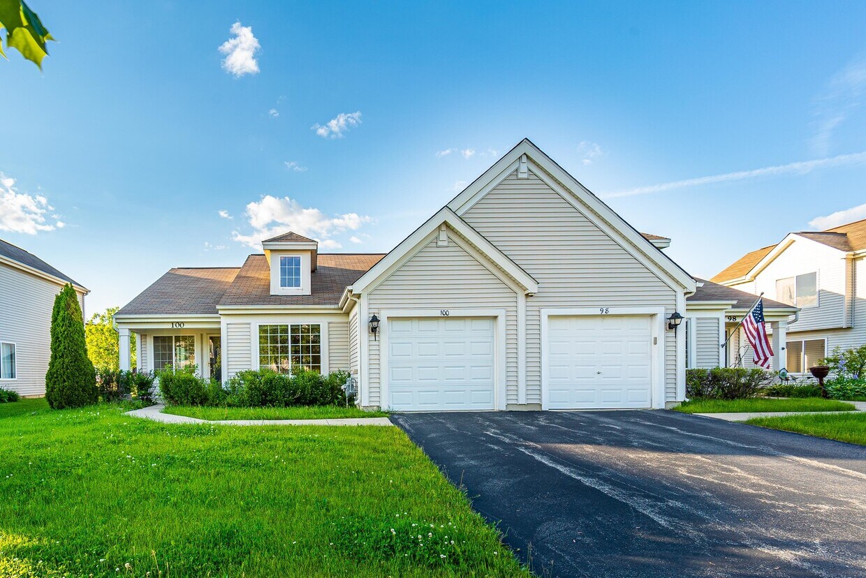 Primary Photo - 100 W Aldridge Ln