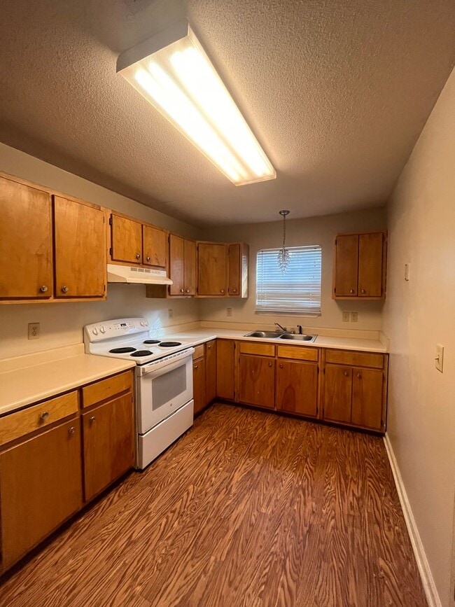 Building Photo - Cute home in the City of Valdosta