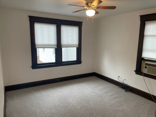Bedroom - 4004 Carter Ave