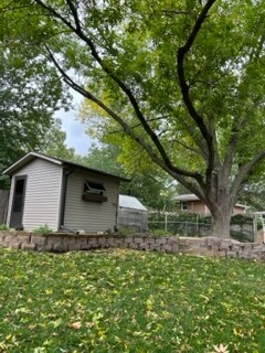 Building Photo - Very Rare 3 BR Home with Amazing Outdoor F...