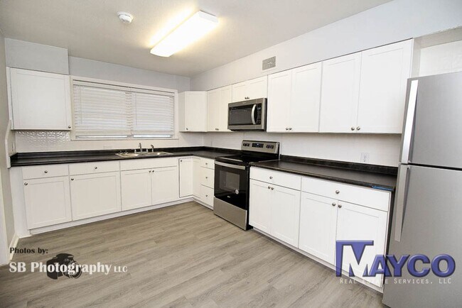 Building Photo - 528 Kirby Pl