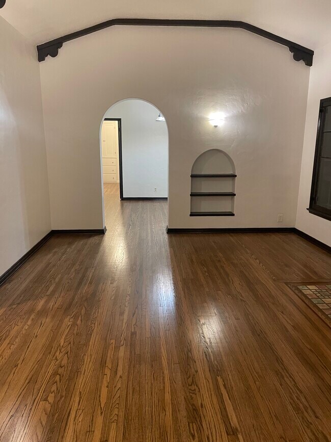Sala de estar - 1208 W 81st Pl