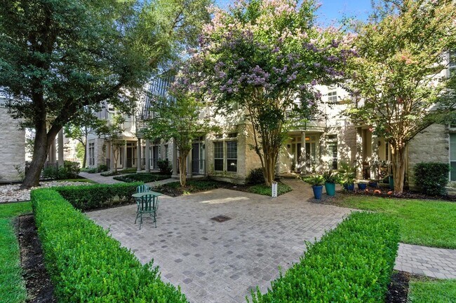 Foto del edificio - 2918 Ranch Rd 620 N