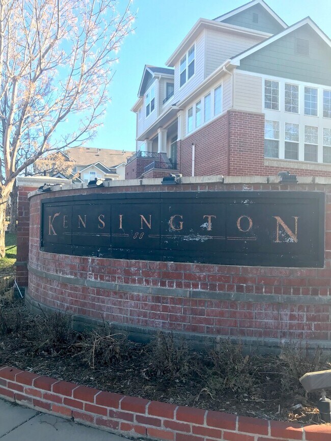 Building Photo - Beautiful 2 Bedroom/2 Bathroom Townhome in Kensington Estates