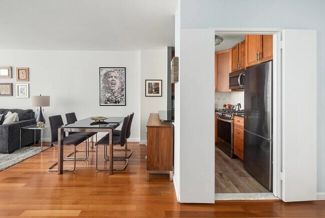Foto del edificio - 200 W 79th St