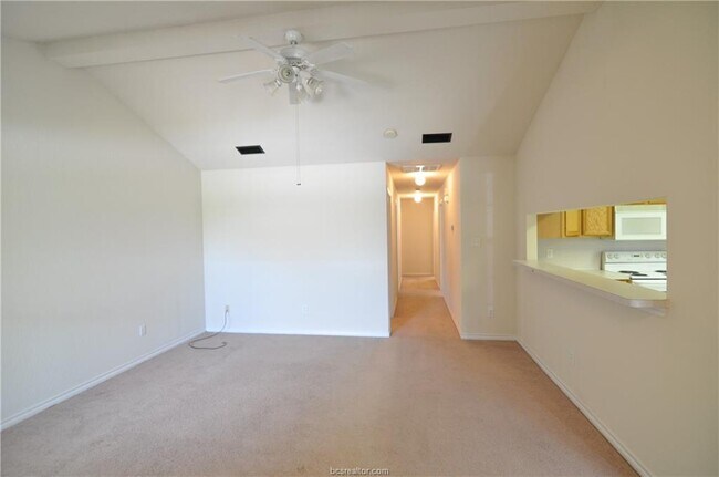 Foto del edificio - 935 Crepe Myrtle St