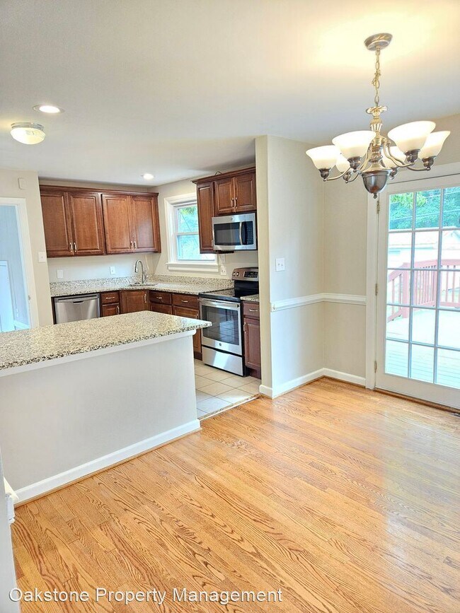 Foto del edificio - 3 br, 1 bath House - 7508 Mayland Dr.