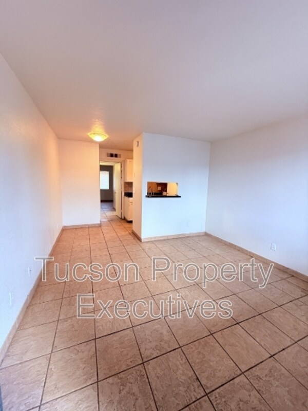 Foto del edificio - 219 W Fort Lowell Rd