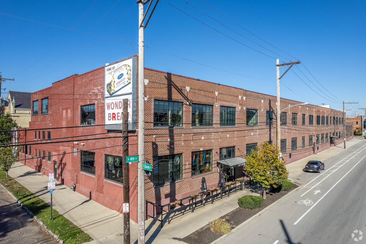 Primary Photo - Wonder Bread Lofts