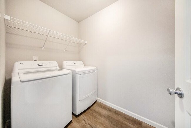 Foto del edificio - 404 N Park Ave