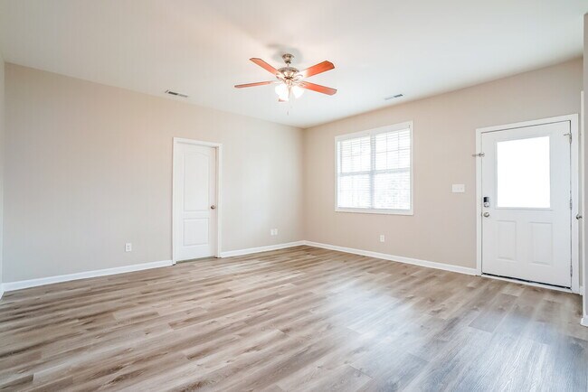 Foto del edificio - 2533 Friendly Trail