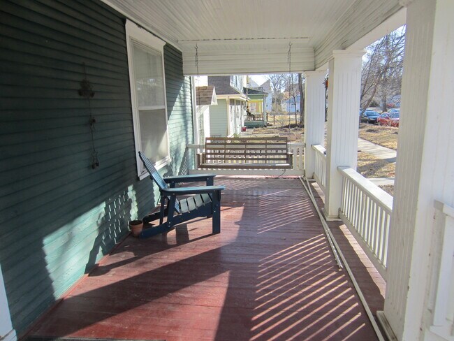 Foto del edificio - 1328 Vermont St