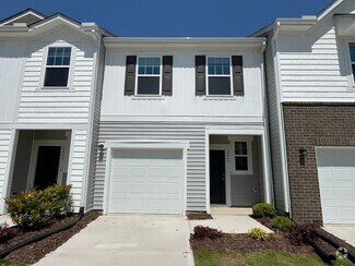 Building Photo - 2047 Trailside Dr
