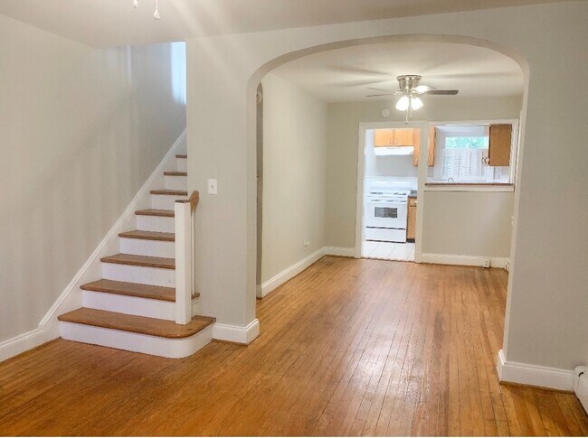 Building Photo - Randolph Community- 2 bedroom Townhouse, H...