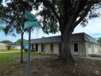 Building Photo - 9800 Hidden Ln