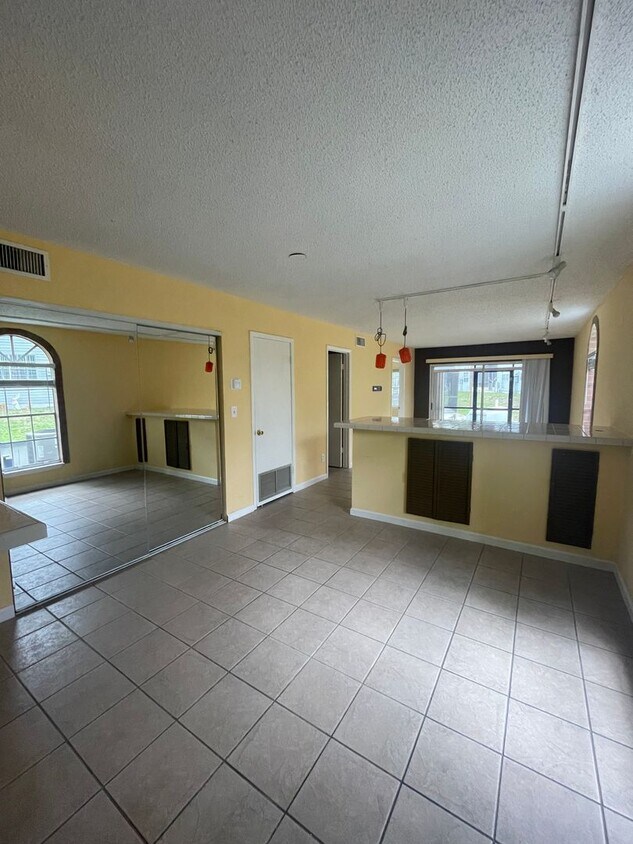 Photo - FREE 1ST MONTH RENT 1 Bed 1 Bath | Central Air | Community Pool | Section 8 Welcome