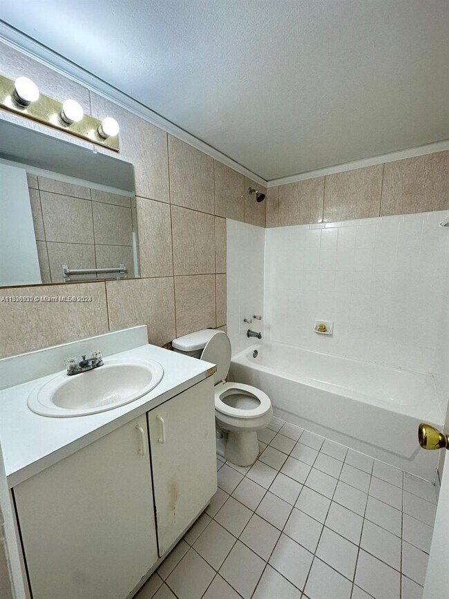 Building Photo - 291 NW 177th St