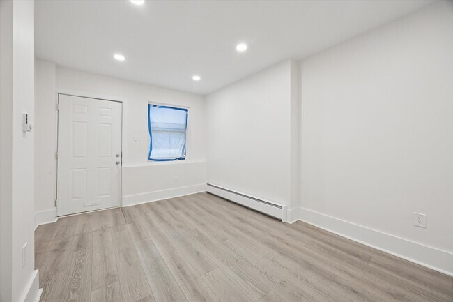 Foto del edificio - 3247 N Marston St