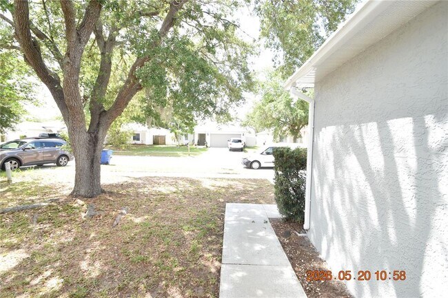 Building Photo - 12116 Feldwood Creek Ln
