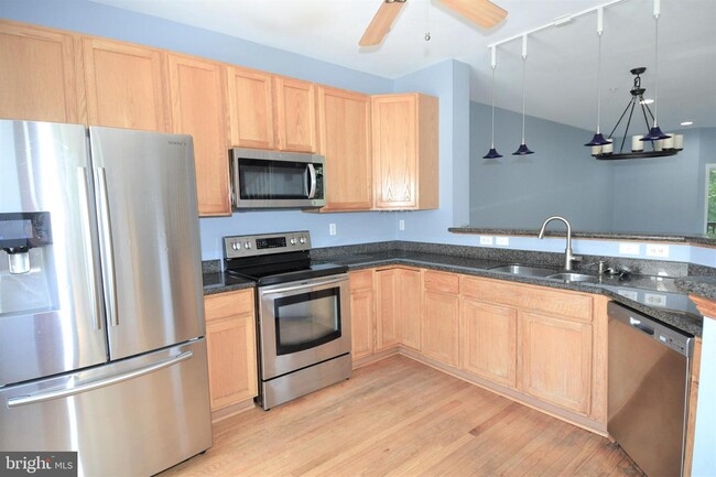 Foto del edificio - 623 Trout Run Ct