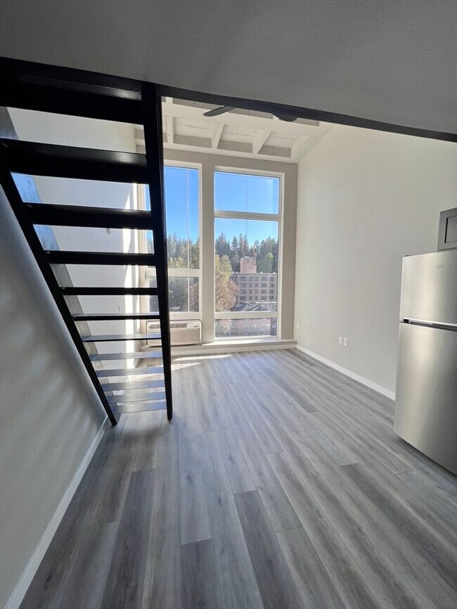 Interior Photo - The 508 West