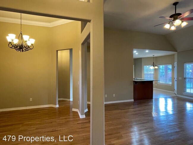 Foto del edificio - 4 br, 3 bath House - 1051 Tarah Knolls Cir