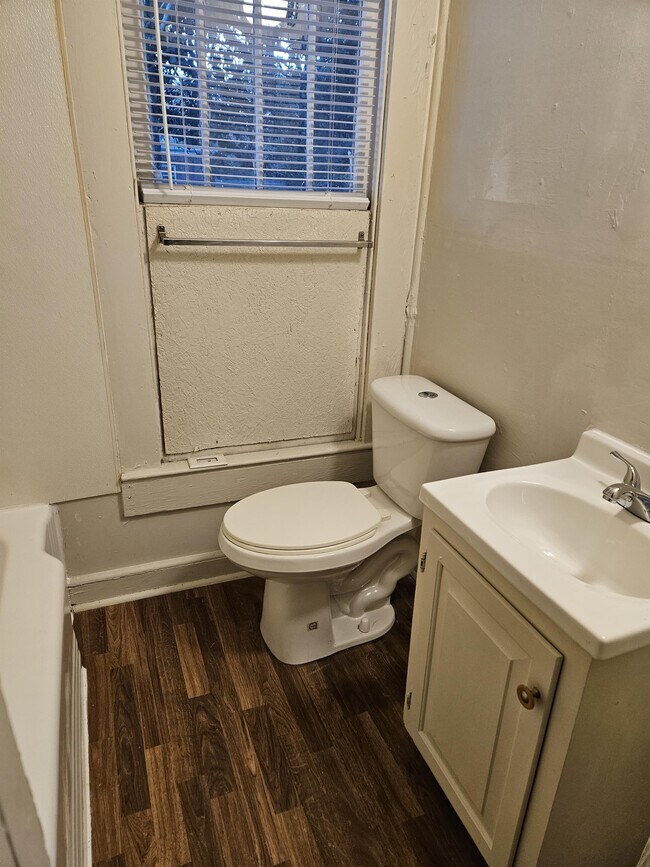 1307 Clingman St, Goldsboro, NC 27534 Townhome Rentals in Goldsboro