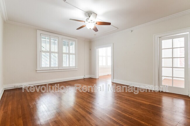 Foto del edificio - 18 Collier Rd NW