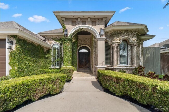 Foto del edificio - 614 Hackberry Ave