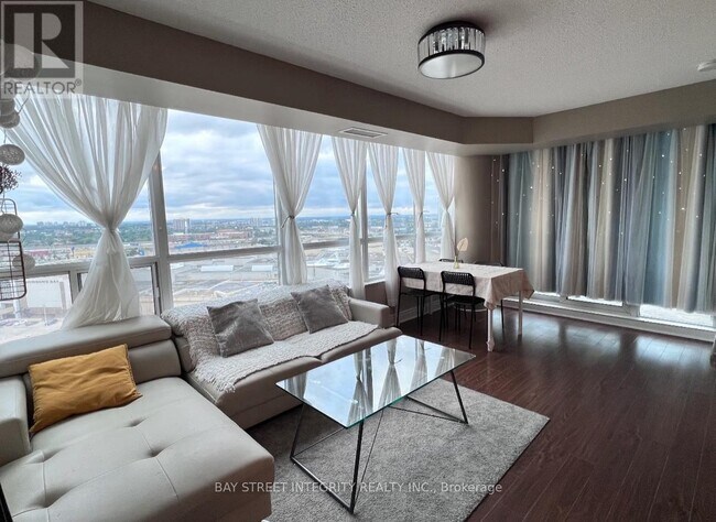 Photo du bâtiment - 50 Brian Harrison Way