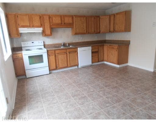 Photo - 3640 Robin Hood Road (Norfolk, VA) House