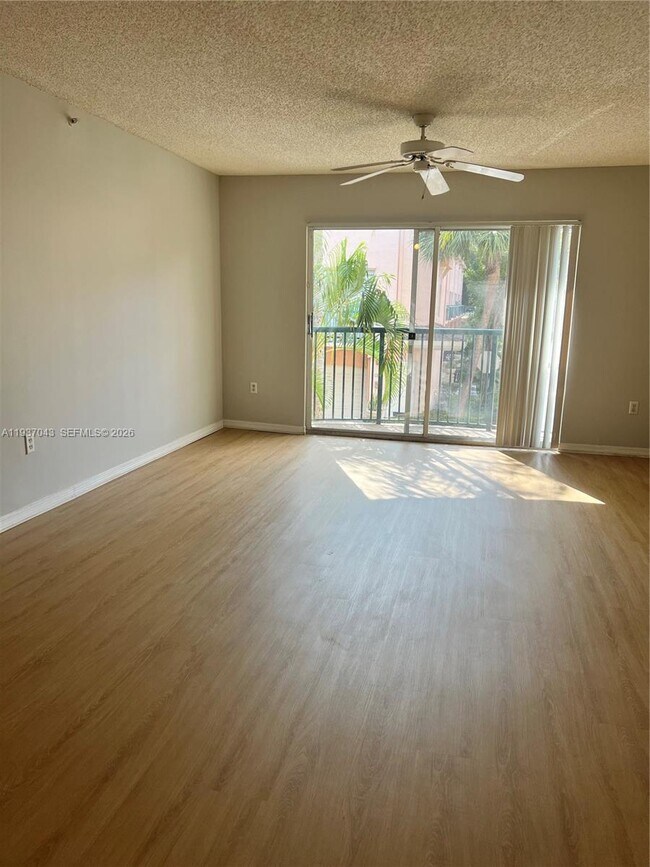 Foto del edificio - 2033 SE 10th Ave