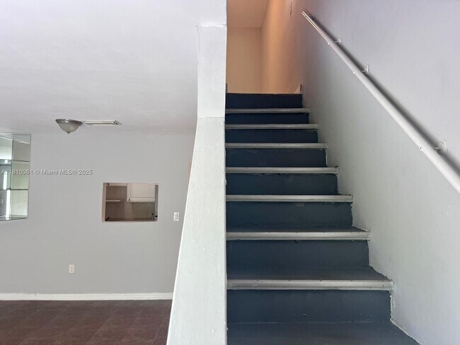 Building Photo - 7820 NE Bayshore Ct