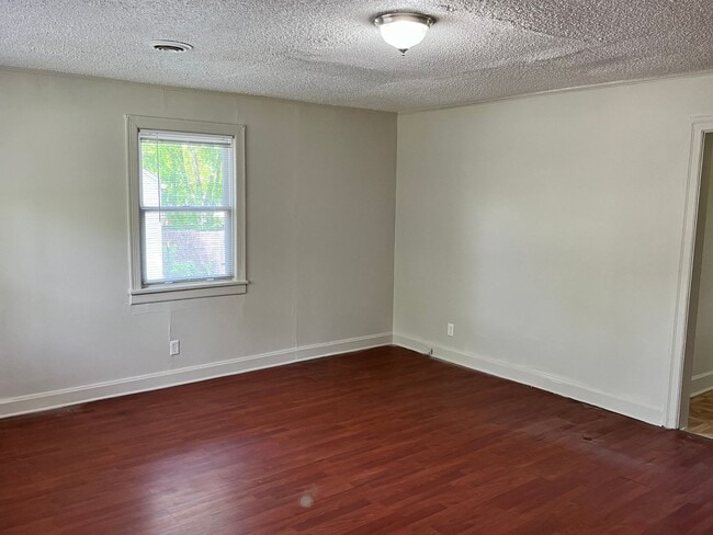 Photo - 2 bedroom cottage/ Madison House